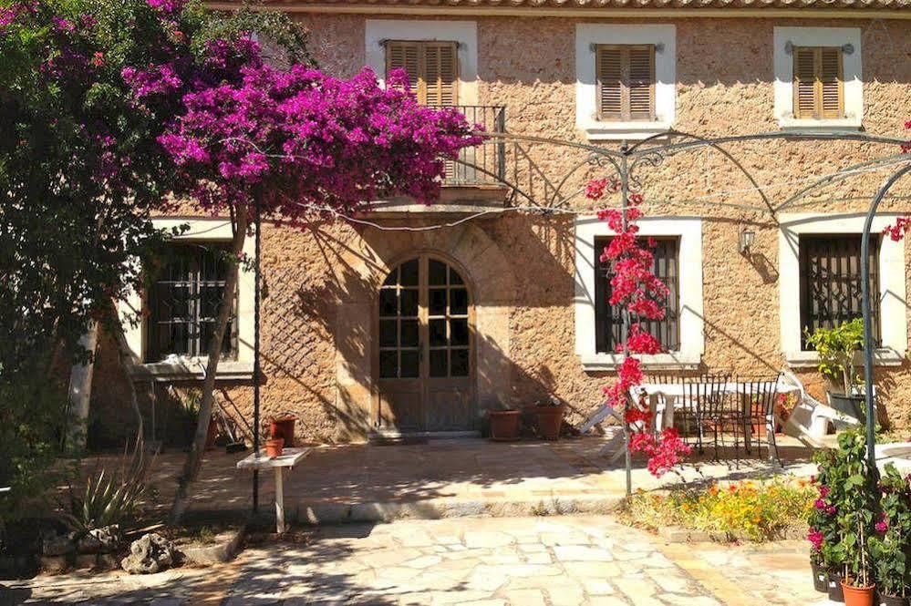 Residencial Rustic Lau Auberge de jeunesse