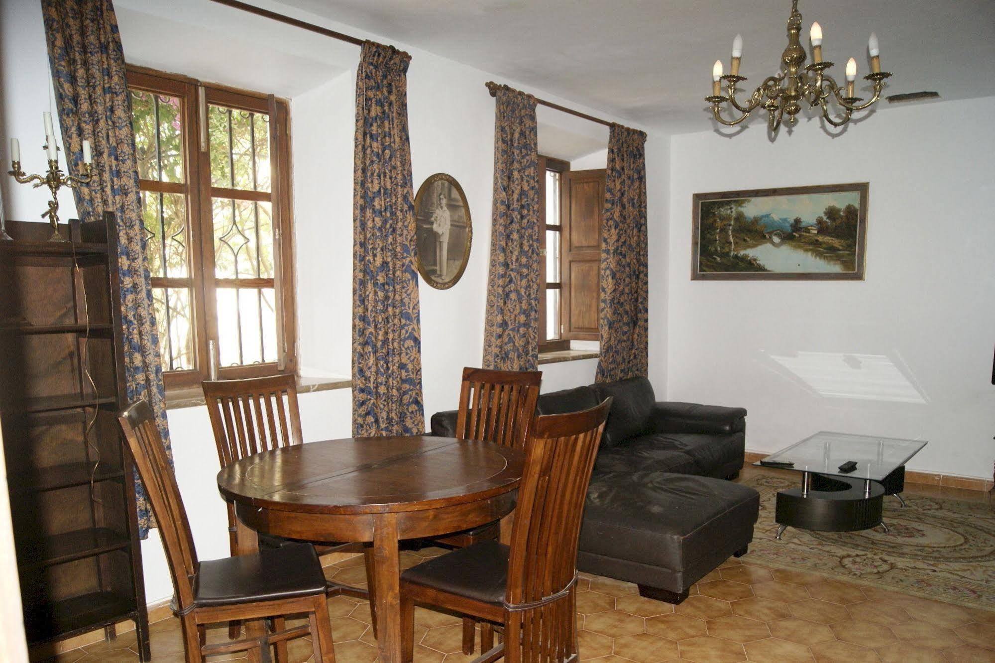 Residencial Rustic Lau Auberge de jeunesse Palma