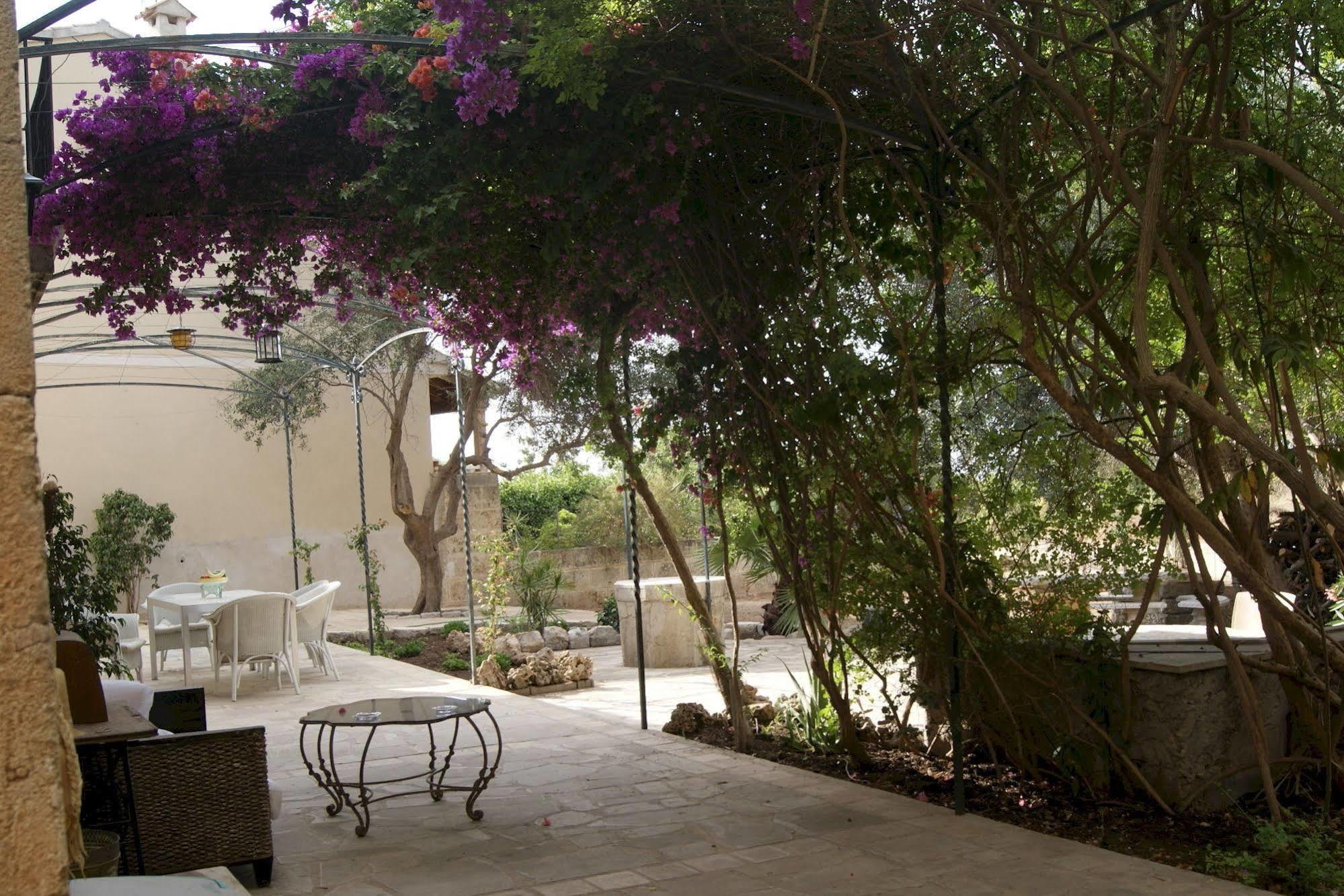 Residencial Rustic Lau Auberge de jeunesse *